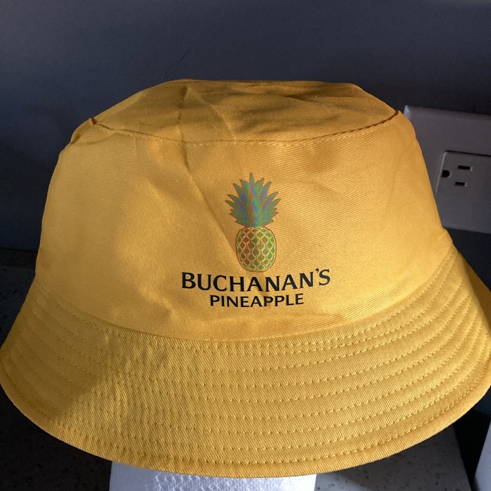 COPY - Bucket hat by Buchanan pineapple